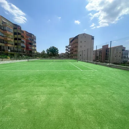 Manoly, Piscine, Tennis, Climatisation Apartman